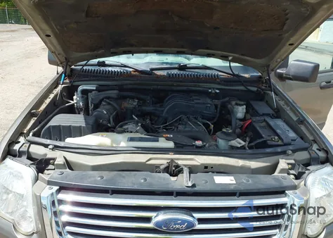 2006 Ford Explorer Xlt из США, поврежденный, VIN 1FMEU73E96UA31318